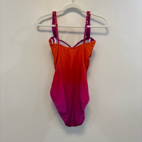 NWOT Bleu Rod Beattie pink ombre One Pc Swimsuit. Size 6 - Picture 7 of 8